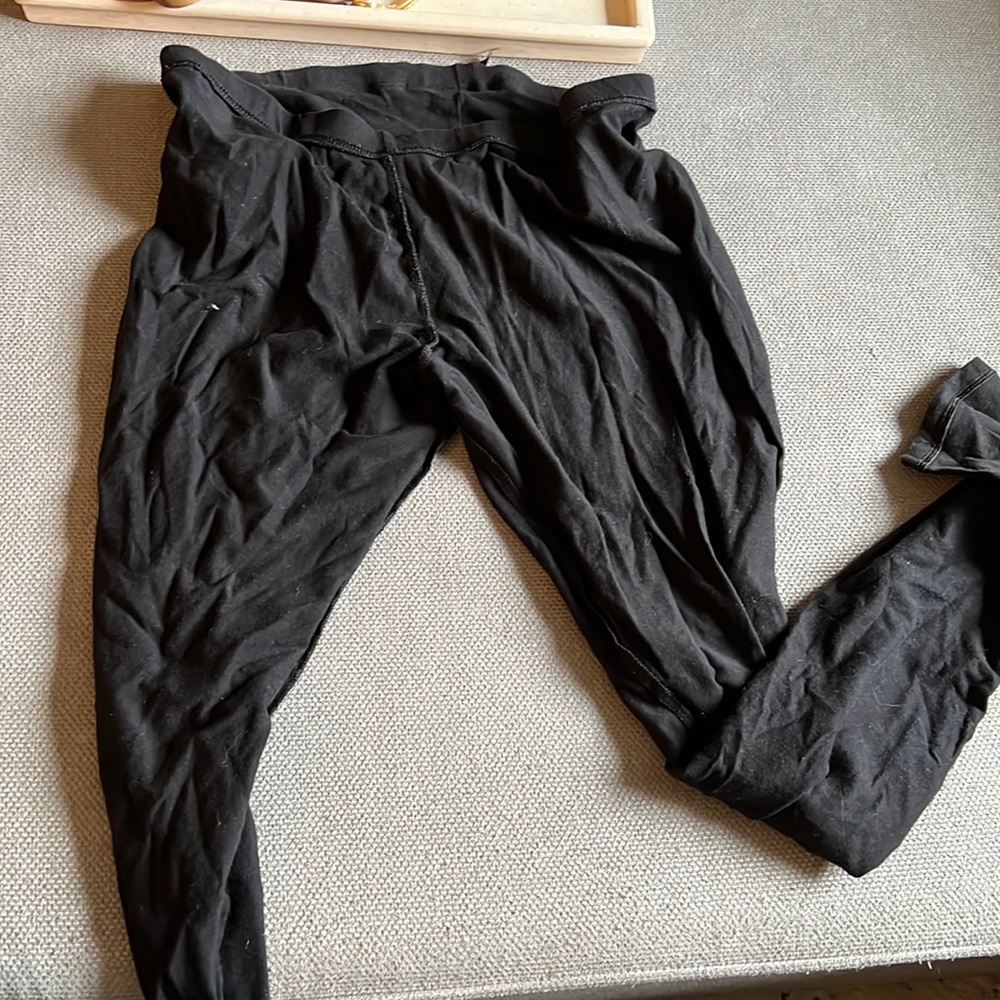 Black leggings